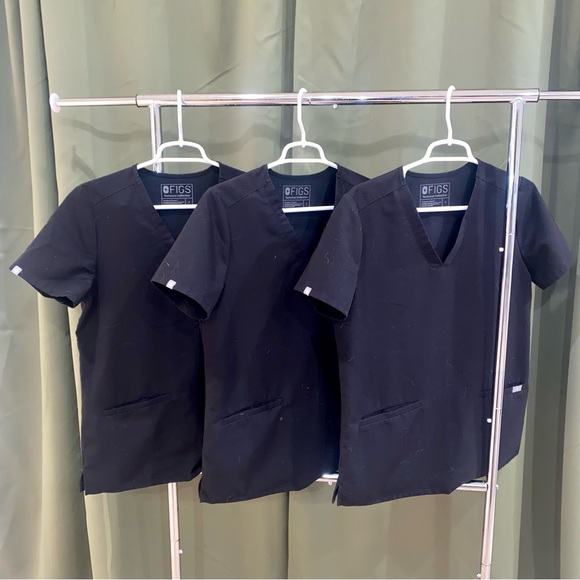 FIGS Black Casma Top - Picture 3 of 4